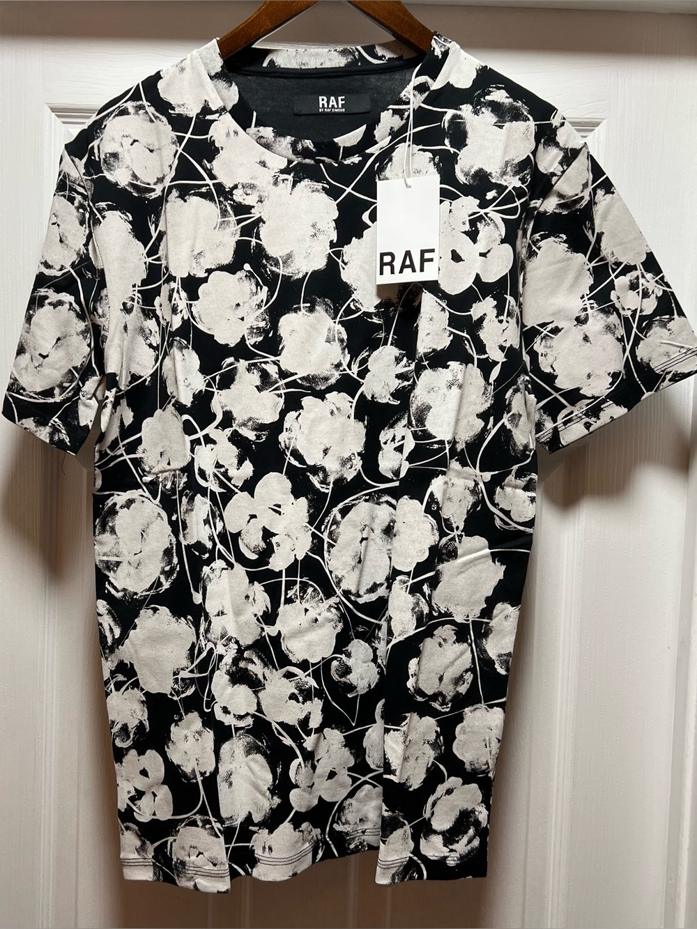 RAF SIMONS Black & White Floral Print T-Shirt NWT